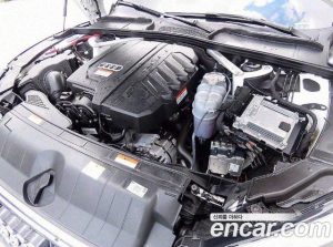 Audi A5 40 TFSI 4WD Premium Sportback 2023 года из Южной Кореи