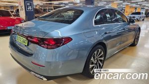 Mercedes-Benz E-Class E300 4MATIC Exclusive 2024 года из Южной Кореи