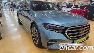 Mercedes-Benz E-Class E300 4MATIC Exclusive 2024 года из Южной Кореи