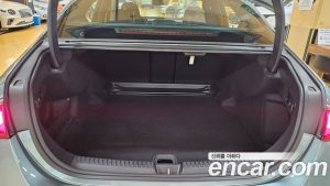 Mercedes-Benz E-Class E300 4MATIC Exclusive 2024 года из Южной Кореи
