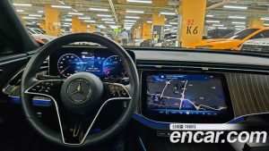 Mercedes-Benz E-Class E300 4MATIC Exclusive 2024 года из Южной Кореи