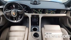 Porsche Taycan Base 2024 года из Южной Кореи