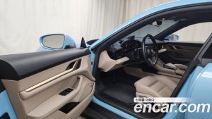 Porsche Taycan Base 2024 года из Южной Кореи