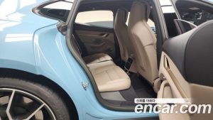 Porsche Taycan Base 2024 года из Южной Кореи