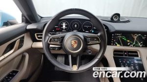 Porsche Taycan Base 2024 года из Южной Кореи