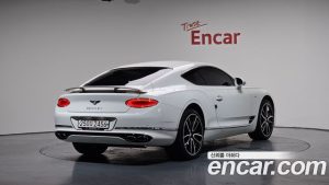 Bentley Continental 4.0 GT Azure 2023 года из Южной Кореи