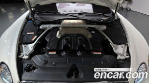Bentley Continental 4.0 GT Azure 2023 года из Южной Кореи