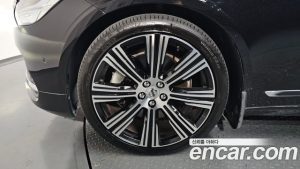 Volvo S90 B6 AWD ULTIMATE Bright 2023 года из Южной Кореи