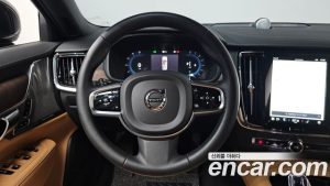 Volvo S90 B6 AWD ULTIMATE Bright 2023 года из Южной Кореи