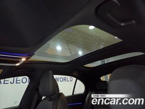 Mercedes-Benz E-Class E300 4MATIC AMG Line 2024 года из Южной Кореи