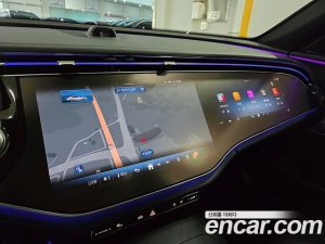 Mercedes-Benz E-Class E300 4MATIC AMG Line 2024 года из Южной Кореи