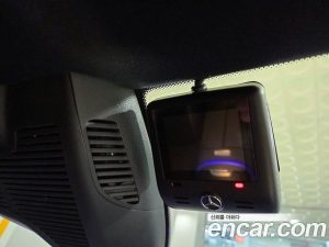 Mercedes-Benz E-Class E300 4MATIC AMG Line 2024 года из Южной Кореи