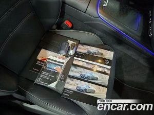 Mercedes-Benz E-Class E300 4MATIC AMG Line 2024 года из Южной Кореи