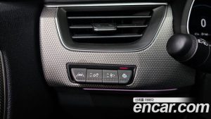 Renault-KoreaSamsung XM3 1.6 E-TECH Inspire 2023 года из Южной Кореи