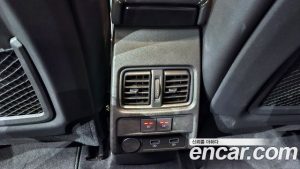 Renault-KoreaSamsung XM3 1.6 E-TECH Inspire 2023 года из Южной Кореи