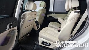 BMW X7 xDrive 40i M Sport 6 2023 года из Южной Кореи