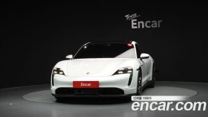 Porsche Taycan Base 2022 года из Южной Кореи