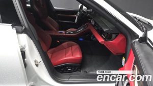 Porsche Taycan Base 2022 года из Южной Кореи
