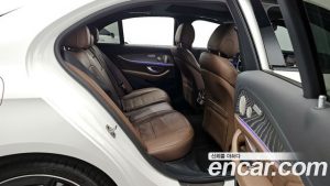 Mercedes-Benz E-Class E53 AMG 4MATIC+ 2023 года из Южной Кореи