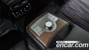 Genesis G80 Бензин 2.5 Turbo AWD 2025 года из Южной Кореи