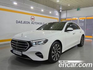 Mercedes-Benz E-Class E300 4MATIC Exclusive 2025 года из Южной Кореи