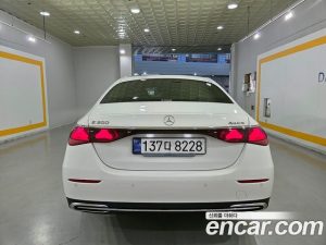 Mercedes-Benz E-Class E300 4MATIC Exclusive 2025 года из Южной Кореи