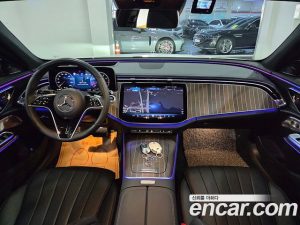 Mercedes-Benz E-Class E300 4MATIC Exclusive 2025 года из Южной Кореи