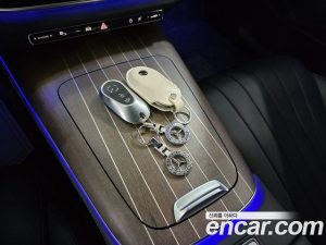 Mercedes-Benz E-Class E300 4MATIC Exclusive 2025 года из Южной Кореи