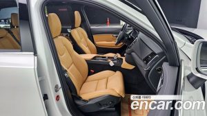 Volvo XC90 B6 Ultra Bright 2025 года из Южной Кореи