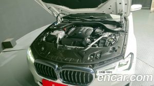 BMW 5-Series 523d Luxury 2023 года из Южной Кореи