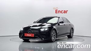 Mercedes-Benz E-Class E220d 4MATIC AMG Line 2023 года из Южной Кореи