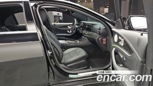 Mercedes-Benz E-Class E220d 4MATIC AMG Line 2023 года из Южной Кореи