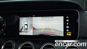 Mercedes-Benz E-Class E220d 4MATIC AMG Line 2023 года из Южной Кореи