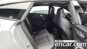 Audi RS7 4.0 TFSI 4WD 2023 года из Южной Кореи