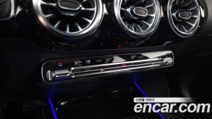 Mercedes-Benz GLA-Class GLA250 4MATIC 2024 года из Южной Кореи