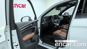 Audi Q5 40 TDI 4WD Premium 2023 года из Южной Кореи