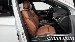 Audi Q5 40 TDI 4WD Premium 2023 года из Южной Кореи