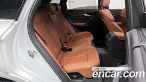 Audi Q5 40 TDI 4WD Premium 2023 года из Южной Кореи