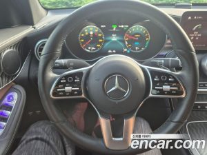 Mercedes-Benz GLC-Class GLC300e 4MATIC Coupe Premium Charger 2023 года из Южной Кореи