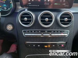 Mercedes-Benz GLC-Class GLC300e 4MATIC Coupe Premium Charger 2023 года из Южной Кореи
