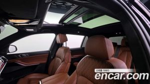 BMW X7 xDrive 40d M Sport 7-Seater 2024 года из Южной Кореи