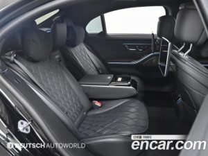 Mercedes-Benz S-Class S500L 4MATIC 2023 года из Южной Кореи