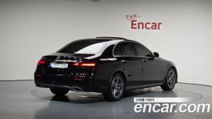 Mercedes-Benz E-Class E250 AMG Line 2023 года из Южной Кореи