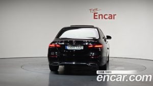 Mercedes-Benz E-Class E250 AMG Line 2023 года из Южной Кореи