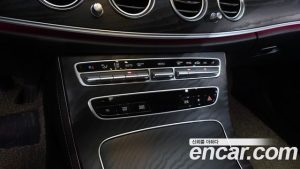 Mercedes-Benz E-Class E250 AMG Line 2023 года из Южной Кореи