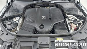 Mercedes-Benz S-Class S500L 4MATIC 2023 года из Южной Кореи