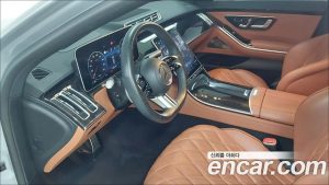 Mercedes-Benz S-Class S500L 4MATIC 2023 года из Южной Кореи