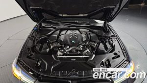 BMW 5-Series M550i xDrive 2023 года из Южной Кореи