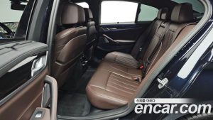 BMW 5-Series M550i xDrive 2023 года из Южной Кореи