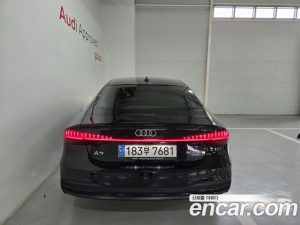 Audi A7 50 TDI 4WD Premium 2023 года из Южной Кореи